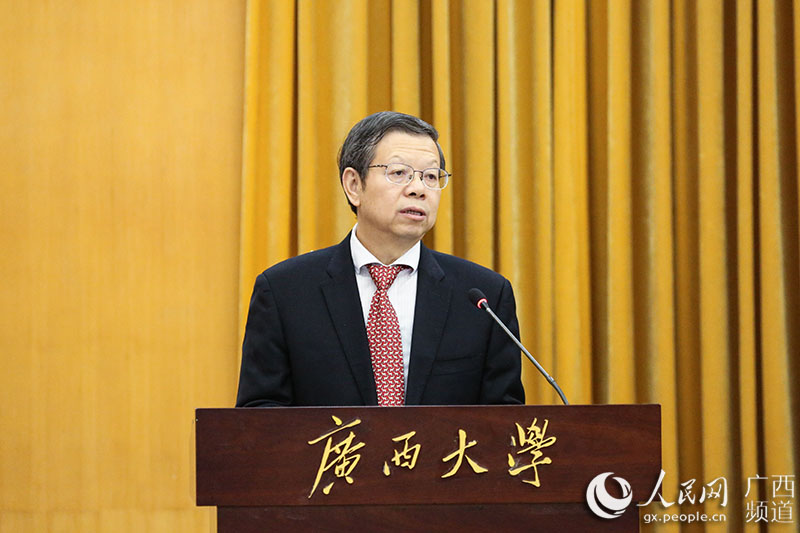 刘正东在国际投资贸易与广西自贸区法制建设国际研讨会上的致辞来自世界各地的国际投资贸易法研究专家们汇聚sunbet集团中国官网入口，围绕中国（广西）自由贸易试验区建设需要，共同探讨国际经贸投资合作中的法律风险及解决之道，我表示诚挚的欢迎和衷心的感谢【详细】 